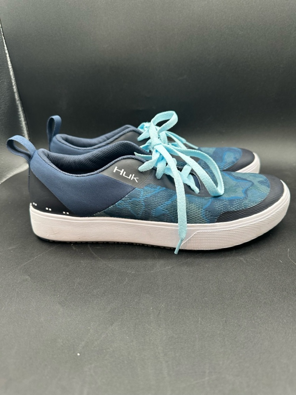 NWOT Huk Mahi Lace-Up Mens Blue Performance Fishing Shoes Sneakers Size 8.5